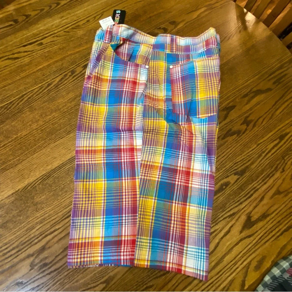 Members Property  5xl Shorts .  Shipping reduce to $4. 99. - Picture 2 of 4